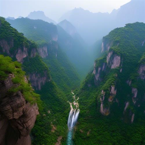 河南省内美丽的原始生态旅游胜地，人少景美且有趣，五一出行的绝佳选择
